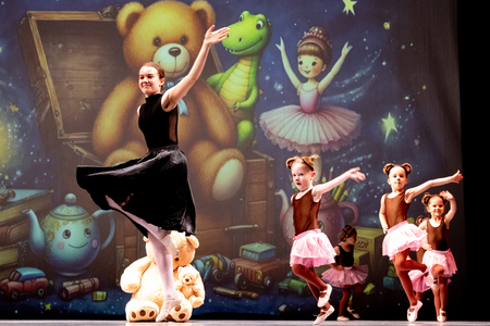 BALET- ČAROVNIJA V OTROŠKI SOBI 24.5.2025 - Valter Leban-6142